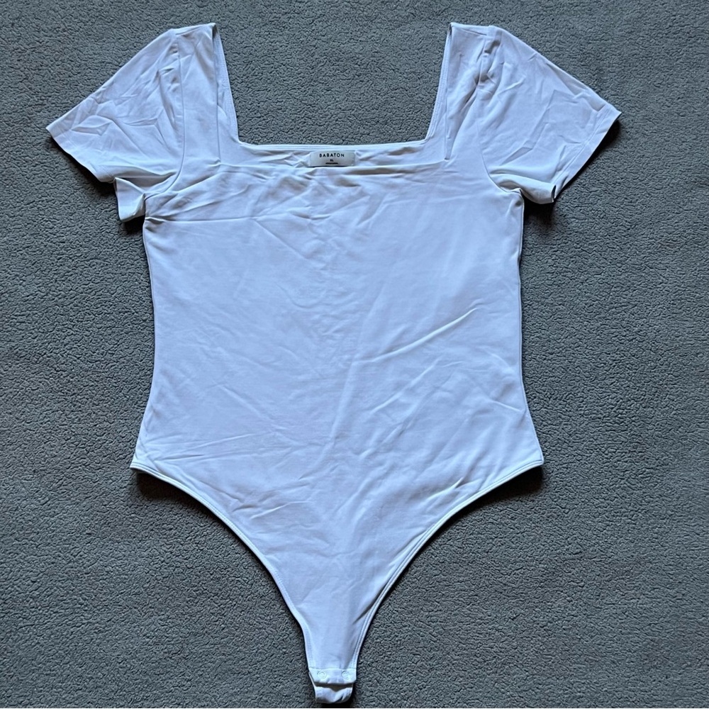 Aritzia Bodysuit Womens Extra Large White Babaton Contour Square Neck Stretch